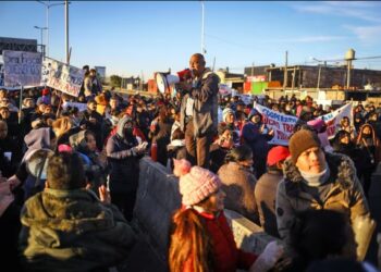 Los feriantes de La Salada marchan a la Municipalidad de Lomas para pedir la reapertura de la feria