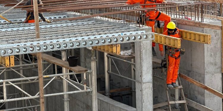 Avanza una etapa clave de la obra del paso bajo nivel de Longchamps