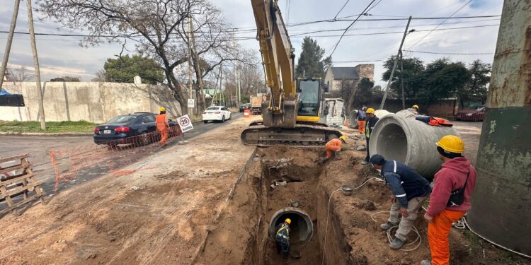 Avanza una obra hidráulica clave en Claypole en el marco de la renovación integral de la ruta 4
