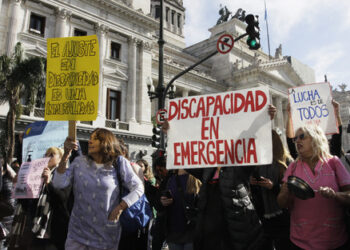 Una escuela de Adrogué deberá cerrar sus puertas si Milei veta la emergencia en discapacidad