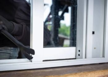 Alarma por una serie de entraderas violentas en Longchamps y Burzaco