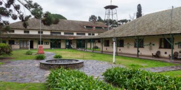 El gobierno de Milei cierra un hogar de Burzaco y 27 abuelos quedan en la calle