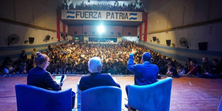 Taiana y Grabois dieron inicio a la campaña en Lomas