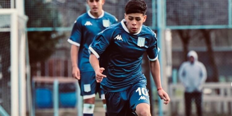 Erik Florentín, la nueva joya de Villa Fiorito que la rompe con Racing en el Mundial de Clubes Juvenil