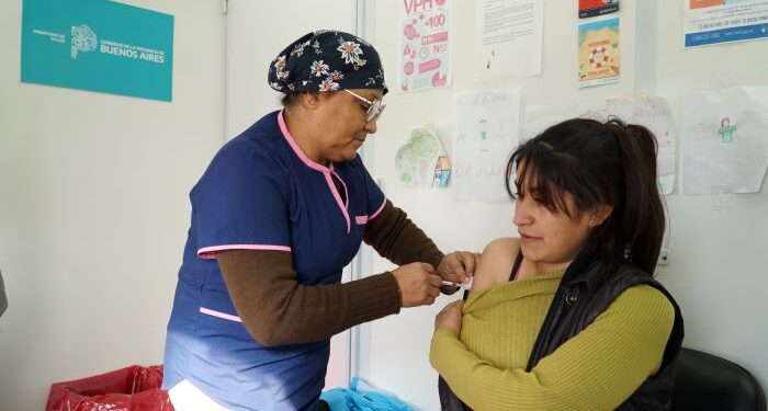 La Provincia envía turnos para vacunar a quienes no hayan tenido dengue