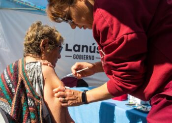 Lanús aplicará vacunas contra el dengue de forma gratuita