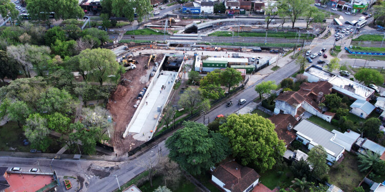 Brown encara la última etapa del paso bajo nivel de Calzada con desvíos del tránsito programados