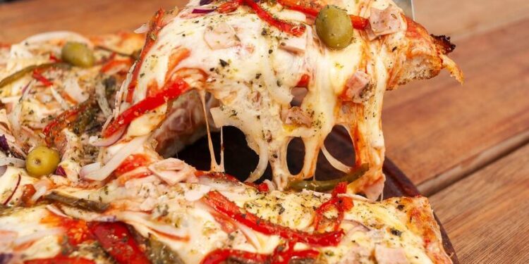 Muzza libre por $15.000: llega «La noche de las pizzerías» a Brown