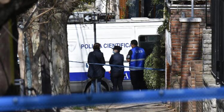 Monte Grande: un gendarme mató a un ladrón de 15 años que intentó robarle con un arma de juguete