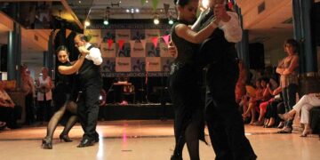 Brown: clases de tango, folclore, malambo,  salsa, bachata y rock