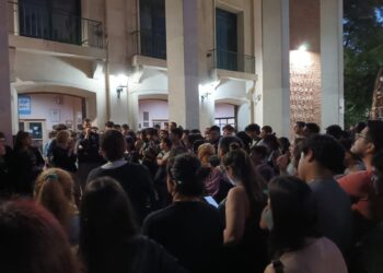 Adrogué: los estudiantes del ISFD 41 resisten el traslado al nuevo edificio ante el riesgo de perder el turno noche