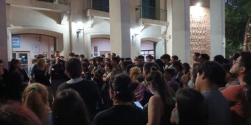 Adrogué: los estudiantes del ISFD 41 resisten el traslado al nuevo edificio ante el riesgo de perder el turno noche