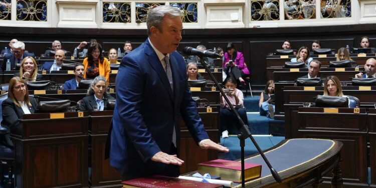 Cascallares volvió a dejar la intendencia y asumió como diputado provincial