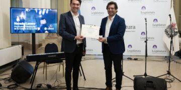 Creció en Claypole, soñaba con jugar en Boca pero el tango lo enamoró y fue reconocido en Buenos Aires por su aporte cultural