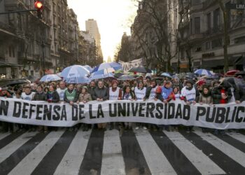 Presupuesto 2026: el gobierno insiste con dar de baja las leyes de discapacidad y financiamiento de universidades