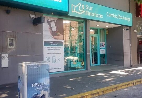 Allanaron la financiera de Adrogué y al club Banfield por lavado de dinero