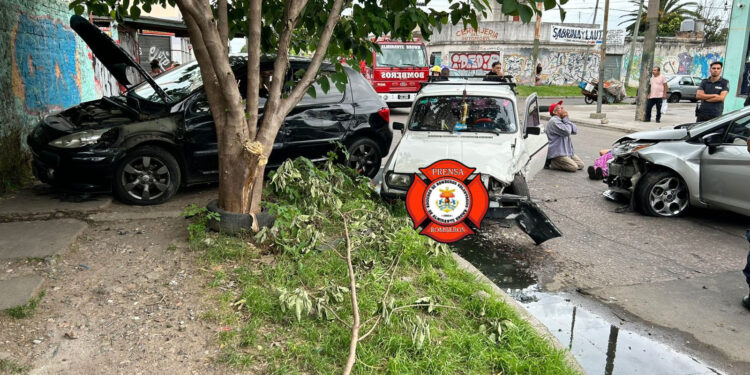 Triple choque con heridos en San José