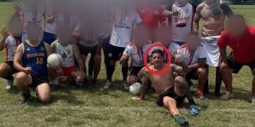 De lo que no podés cambiar es de pasión: estaba prófugo por un robo millonario y cayó jugando al fútbol en Burzaco