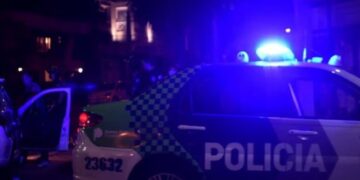 Una pareja de policías recibió graves heridas tras resistir un robo de motochorros en Burzaco