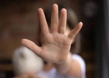 Lo denunciaron por falso abuso sexual, estuvo tres años sin ver a su hija y la justicia de Lomas lo absolvió