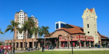 Turismo de cercanía: 10 escapadas a menos de 100 km de Buenos Aires para ir en transporte público