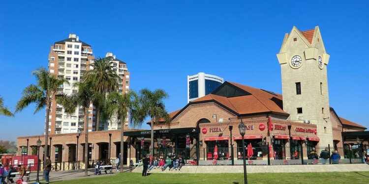 Turismo de cercanía: 10 escapadas a menos de 100 km de Buenos Aires para ir en transporte público