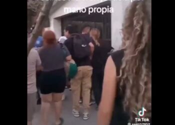 Claypole: los vecinos se unieron y recuperaron una casa usurpada