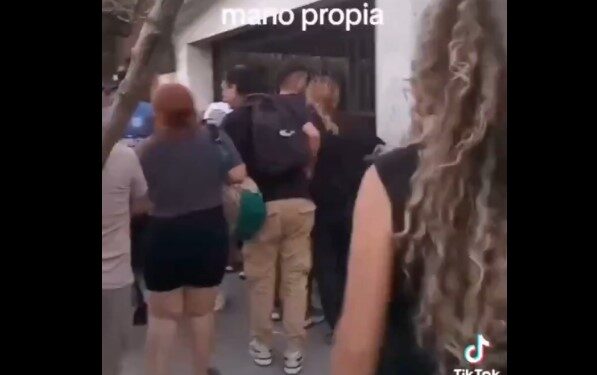 Claypole: los vecinos se unieron y recuperaron una casa usurpada