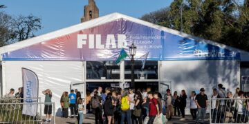 La  Feria del libro de Brown llega a las localidades del distrito
