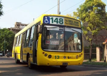 Cerró una importante línea de colectivos que conecta el conurbano con Capital Federal  y 500 trabajadores quedan sin empleo