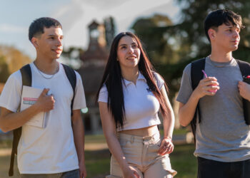 La UNaB abrió la inscripción para los cursos de su Laboratorio de Idiomas