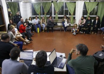 Burzaco: impulsan un proyecto de ley para fortalecer a las escuelas de gestión cooperativa