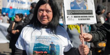 Condenan a seis años de prisión al policía que mató a su vecino en Burzaco, aunque seguirá en libertad