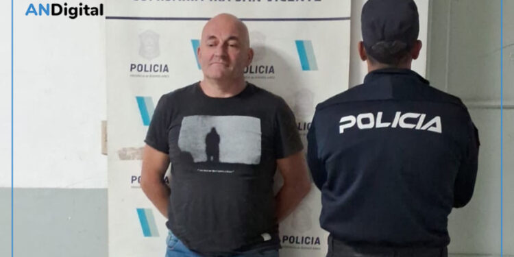 Detuvieron en San Vicente a un concejal de La Libertad Avanza por circular en un auto robado