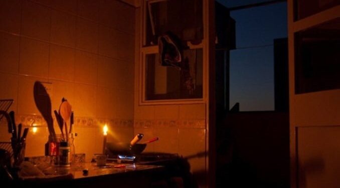 Fallo contra EDESUR: deberá pagar más de $1.600.000 a una familia de Longchamps por dejarla 62 días sin luz