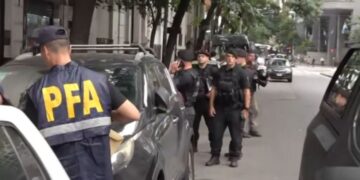 SUTEBA denunció que la Policía Federal realizó en Lomas un operativo para identificar a menores en horario escolar