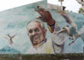 A un año de la partida de Francisco, un mural en Calzada homenajea al “Papa Argentino”