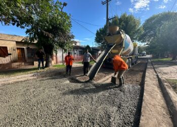 Extienden las mejoras viales en el entorno del paso bajo nivel de Longchamps
