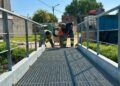 Instalaron tres puentes peatonales nuevos en barrios de Rafael Calzada y Malvinas Argentinas