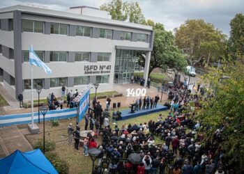 Inauguraron el edificio del Instituto Superior de Formación Docente 41 del barrio Vattuone