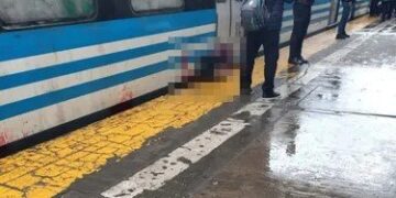 En Lomas, murió una pareja atropellada por el tren: ella se tiró a la vías, él la quiso rescatar y murieron los dos