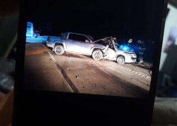 Tragedia en San Vicente: cinco muertos, entre ellos dos menores, en un choque entre un auto y una camioneta