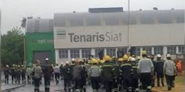 Techint despide a 150 trabajadores de su planta de Lanús