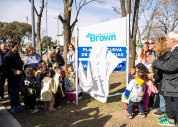 Inauguraron la plaza «Curva de las Infancias» en Calzada