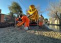 Asfaltan calles de diferentes localidaes de Brown y recuperan adoquinados de Adrogué y Mármol