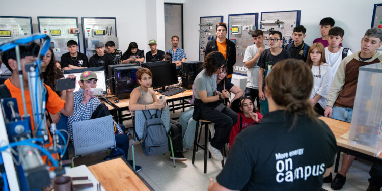 La UNaB lanza la edición 2026 de la Semana del Futuro: ciencia, tecnología y vocación para estudiantes secundarios