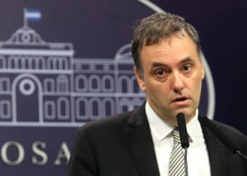 Adorni dijo que «ahorré en negro» para justificar los 500 mil dólares no declarados