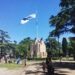 Cañones del acorazado de Brown, una colecta de vecinos y el ingenio de Sempere: detalles del monumento de Burzaco