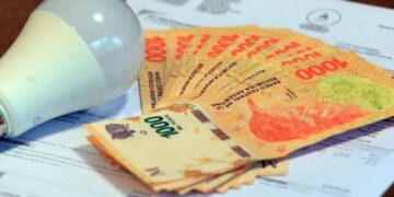 Los servicios públicos suben 10% en junio en el AMBA: cuánto gasta una familia promedio