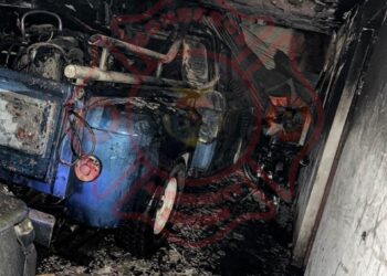 Ardió en Calzada un taller donde restauraban autos antiguos